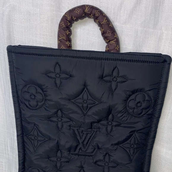 BRAND NEW!!! LUIS VUITTON Monogram Pillow Backpack - Picture 1 of 4
